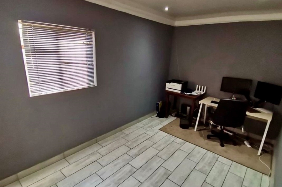 3 Bedroom Property for Sale in Vaalpark Free State